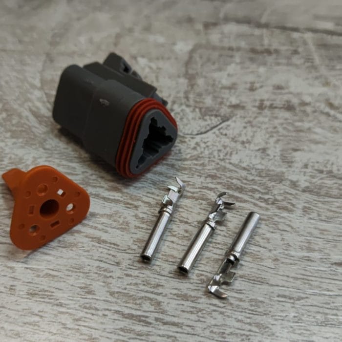 Комплект разъёма DT06-3S-С015 ; 3-pin серый ; (арт: 120-3-09)
